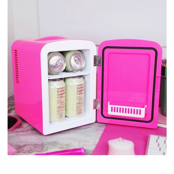 The Barbie Malibu Mini Fridge - Picture 8 of 8